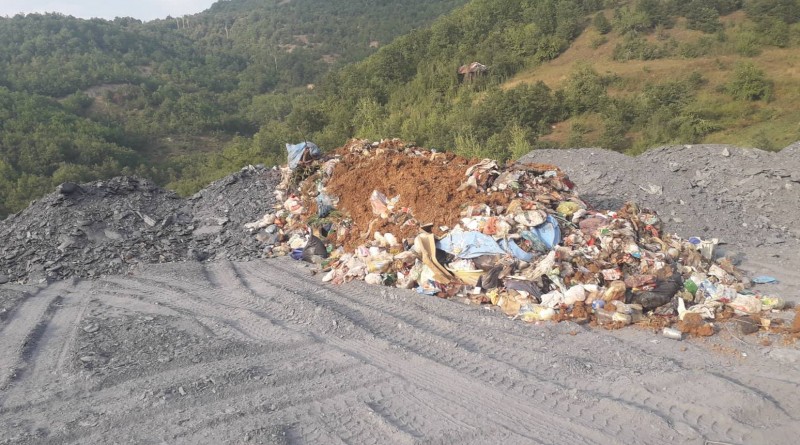 Протести против диви депонии во Кичевско